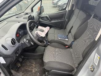 Peugeot Partner 120 1.6 BlueHDi 100 L1 Pro picture 19