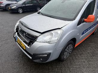 Peugeot Partner 120 1.6 BlueHDi 100 L1 Pro picture 16