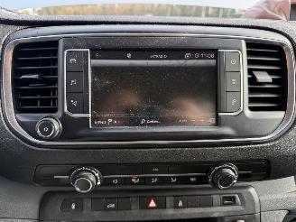 Peugeot Expert 2.0 BlueHDI 120 Premium Pack picture 12