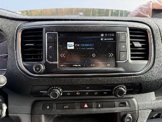 Peugeot Expert 2.0 BlueHDI 120 Premium Pack picture 11