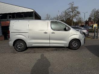 Peugeot Expert 2.0 BlueHDI 120 Premium Pack picture 6