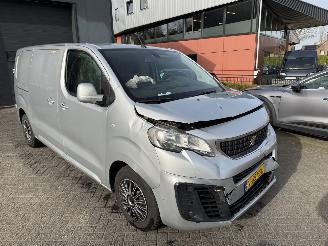 Peugeot Expert 2.0 BlueHDI 120 Premium Pack picture 30