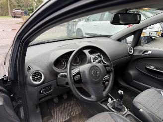 Opel Corsa 1.4-16V Cosmo (Hatchback 5-dr.) picture 12