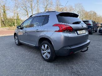 Peugeot 2008 1.2 PureTech Allure (SUV 5-dr.) picture 3