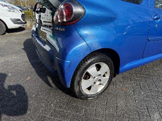 Toyota Aygo 1.0-12V Dynamic Blue (Hatchback 3-dr.) picture 11