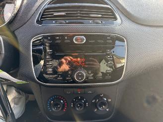 Fiat Punto Evo 1.4 GP AUTOMAAT  (Hatchback 5-dr.) picture 21