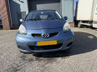 Toyota Aygo 1.0-12V Comfort (Hatchback 3-dr.) picture 12