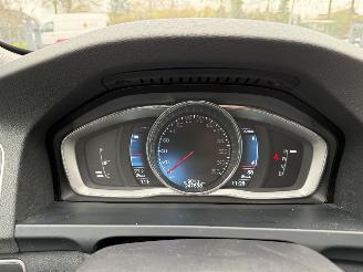 Volvo V-60 2.4 D6 Twin Engine R-Design picture 23