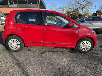 Volkswagen Up! 1.0 move up! BlueMotion picture 6