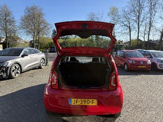 Volkswagen Up! 1.0 move up! BlueMotion picture 14