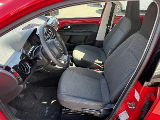 Volkswagen Up! 1.0 move up! BlueMotion picture 19