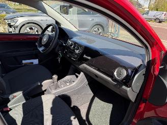 Volkswagen Up! 1.0 move up! BlueMotion picture 25