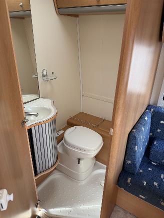 Kip  Celebration  44 ttz  MOVER  SCHADEVRIJ picture 22