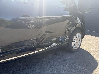 Renault Clio 0.9 TCe Expression (Hatchback 5-dr.) picture 19