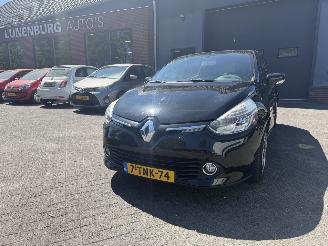 skadebil auto Renault Clio 0.9 TCe Expression (Hatchback 5-dr.) 2014/3