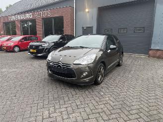 Auto incidentate Citroën DS3 1.2 VTi So Chic (Hatchback 3-dr.) 2013/10