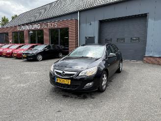 Unfallwagen Opel Astra 1.4 Edition 2012/8