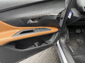 Peugeot 3008 1.2 PureTech Active AUTOMAAT  (SUV 5-dr.) picture 15