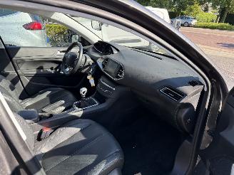 Peugeot 308 1.2 PureTech Blue Lease  LEER (Hatchback 5-dr.) picture 15