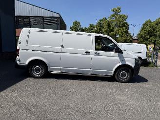 Volkswagen Transporter 2.0 TDI L2H1  AUTOMAAT picture 6