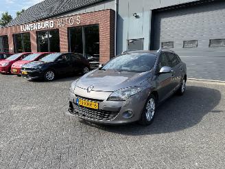 Voiture accidenté Renault Mégane 1.5 dCi Dynamique 2009/11