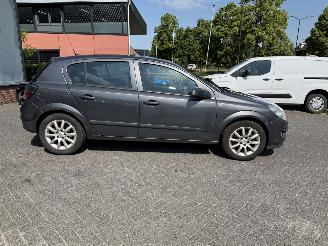 Opel Astra 1.8 Temptation  AUTOMAAT (Hatchback 5-dr.) picture 8
