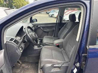 Volkswagen Touran 1.6-16V FSI Business (MPV 5-dr.) picture 17