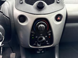 Peugeot 108 1.0 e-VTi Active (Hatchback 3-dr.) picture 20