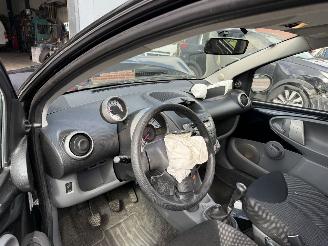 Toyota Aygo 1.0-12V  AIRCO (Hatchback 5-dr.) picture 12