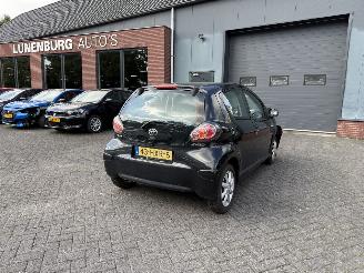 Vaurioauto  passenger cars Toyota Aygo 1.0-12V  AIRCO (Hatchback 5-dr.) 2009/4