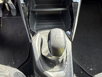 Peugeot 208 1.2 PureTech Active (Hatchback 5-dr.) picture 30