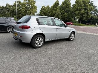 Alfa Romeo 147 1.6 T.Spark Veloce Progression picture 24