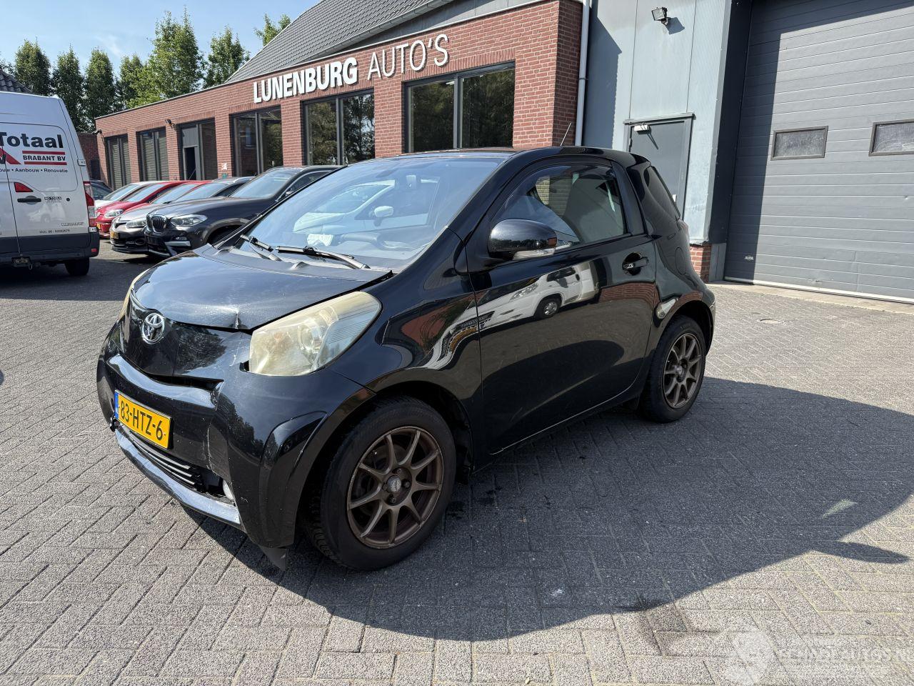 Toyota iQ 1.0 VVTi Aspiration  AUTOMAAT (Hatchback 3-dr.)