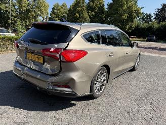 Ford Focus 1.0 EcoBoost Titanium Business picture 5