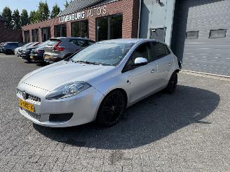 skadebil auto Fiat Bravo 1.4 T-Jet Dynamic (Hatchback 5-dr.) 2010/9
