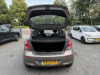 Hyundai I-20 1.2i i-Deal (Hatchback 5-dr.) picture 18