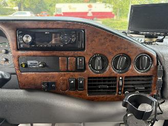 Volkswagen  Karmann Missouri picture 35
