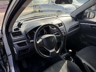 Suzuki Swift 1.2 Exclusive EASSS (Hatchback 5-dr.) picture 26