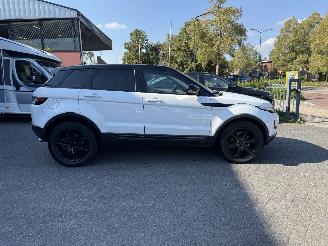 Land Rover Range Rover Evoque 2.0 Si 4WD Pure picture 6