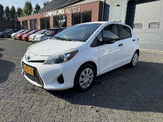 occasione autovettura Toyota Yaris 1.5 Full Hybrid Comfort AUTOMAAT  (Hatchback 5-dr.)  5784 EURO EX BTW 2013/5