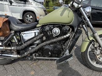 Honda VT 1100 C  Shadow picture 11