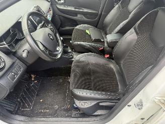 Renault Clio 0.9 TCe Intens (Hatchback 5-dr.) picture 22