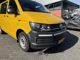 Volkswagen Transporter 2.0 TDI L1H2 Comfortline picture 12
