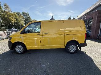 Volkswagen Transporter 2.0 TDI L1H2 Comfortline picture 2