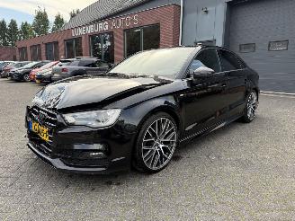 Auto incidentate Audi A3 1.4 TFSI CoD AUTOMAAT PANORAMA Ambition Sport Edition 2015/9