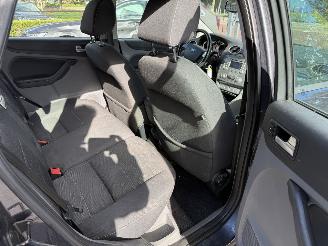 Ford Focus 1.8 Limited (Stationwagen 5-dr.) picture 16