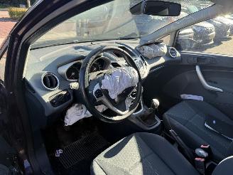 Ford Fiesta 1.4 Titanium (Hatchback 5-dr.) picture 23