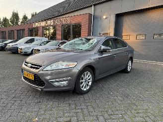 krockskadad bil auto Ford Mondeo 1.6 EcoBoost Titanium (Hatchback 5-dr.) 2011/7