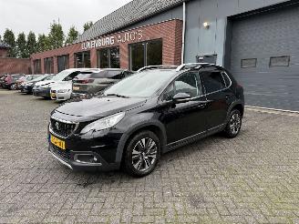 Auto incidentate Peugeot 2008 1.2 PureTech Allure (SUV 5-dr.) 2019/10