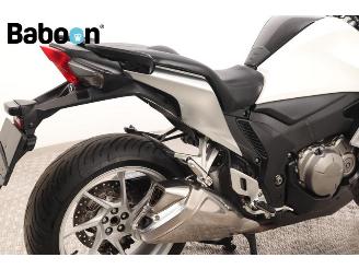 Honda VFR 1200 F C-ABS picture 9